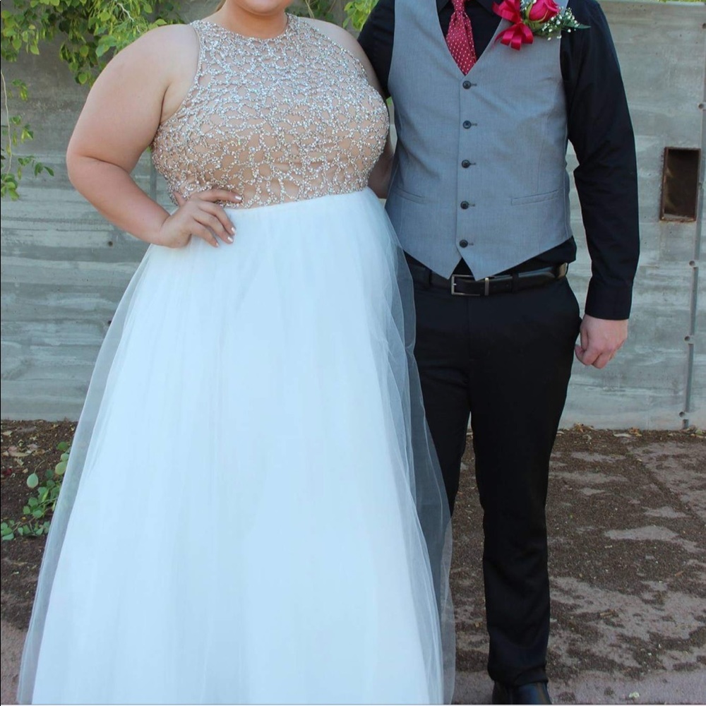 Plus Size Prom/Wedding Dress